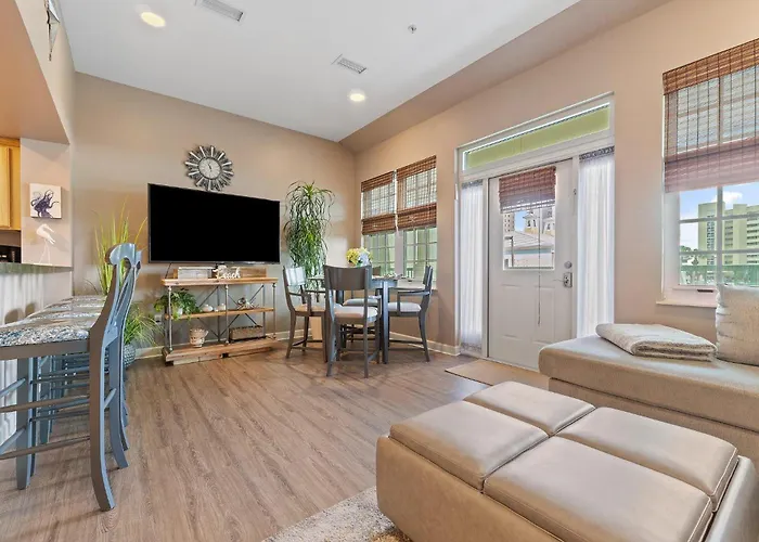 Villagio C246 * Pensacola